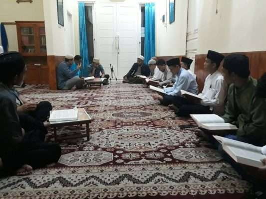 Forsima STAIDA Mengikuti Kajian Diskusi Mingguan Bersama Yayasan Nur Semesta Said Nursi Forsima STAIDA Mengikuti Kajian Diskusi Mingguan Bersama Yayasan Nur Semesta Said Nursi