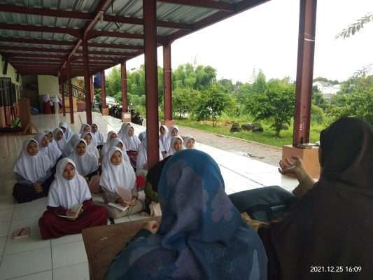 Sosialisasi PMB ke Pesantren AN-Nur Cidokom Sosialisasi PMB ke Pesantren AN-Nur Cidokom