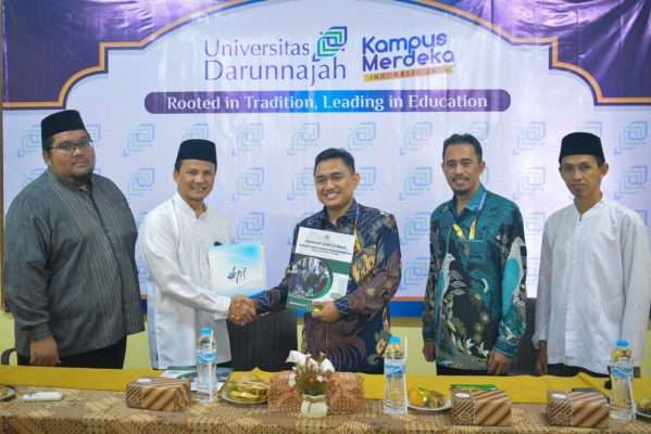 Universitas Darunnajah Menyelenggarakan Penandatangan MOU Kerja Sama Dengan KPT Edunitas.com Dalam Bidang Pemasaran Kampus Universitas Darunnajah Menyelenggarakan Penandatangan MOU Kerja Sama Dengan KPT Edunitas.com Dalam Bidang Pemasaran Kampus