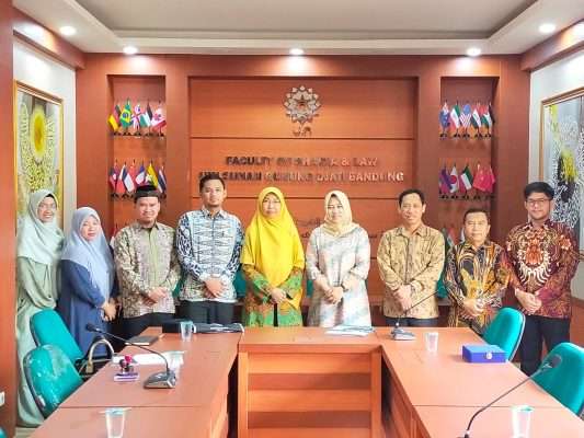 FAI Universitas Darunnajah Adakan Kerjasama (MOU) dengan FSH UIN Sunan Gunung Djati FAI Universitas Darunnajah Adakan Kerjasama (MOU) Dengan FSH UIN Sunan Gunung Djati