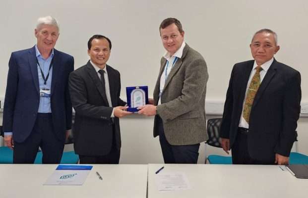 UNIVERSITAS DARUNNNAJAH JALIN KERJASAMA DENGAN UNIVERSITAS COVENTRY DI INGGRIS UNIVERSITAS DARUNNNAJAH JALIN KERJASAMA DENGAN UNIVERSITAS COVENTRY DI INGGRIS