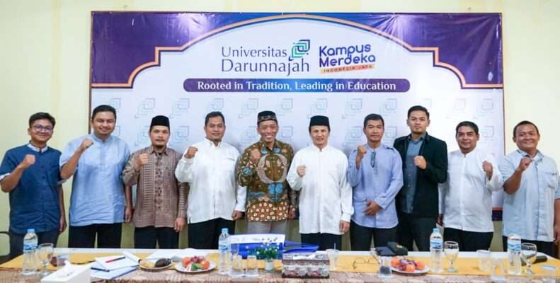 Kunjungan Guru Besar Pendidikan Bahasa Arab UIN Malang ke Universitas Darunnajah Kunjungan Guru Besar Pendidikan Bahasa Arab UIN Malang ke Universitas Darunnajah
