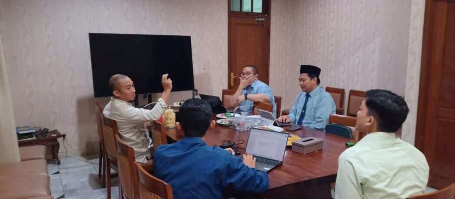 Tantangan dan Peluang: Membahas Transformasi Digital dalam Rapat IT Center Universitas Darunnajah Tantangan dan Peluang: Membahas Transformasi Digital dalam Rapat IT Center Universitas Darunnajah