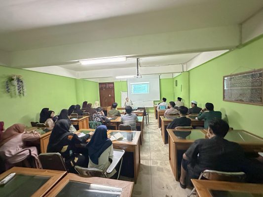 Kajian Karakteristik Mahasiswa Pesantren di Kota Metropolitan Bersama Wakil Rektor Universitas Darunnajah Kajian Karakteristik Mahasiswa Pesantren di Kota Metropolitan Bersama Wakil Rektor Universitas Darunnajah