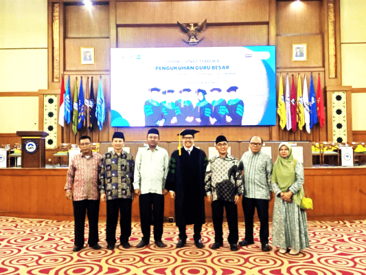 Rektor Universitas Darunnajah Hadiri Pengukuhan Guru Besar UIN Jakarta Rektor Universitas Darunnajah Hadiri Pengukuhan Guru Besar UIN Jakarta