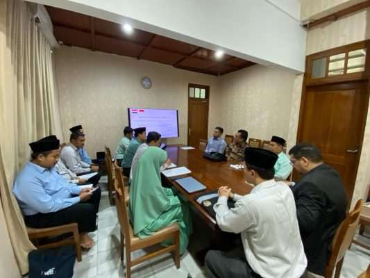 Workshop Evaluasi Kurikulum dan FGD: Universitas Darunnajah Mantapkan Langkah Menuju Kancah Global Workshop Evaluasi Kurikulum dan FGD: Universitas Darunnajah Mantapkan Langkah Menuju Kancah Global