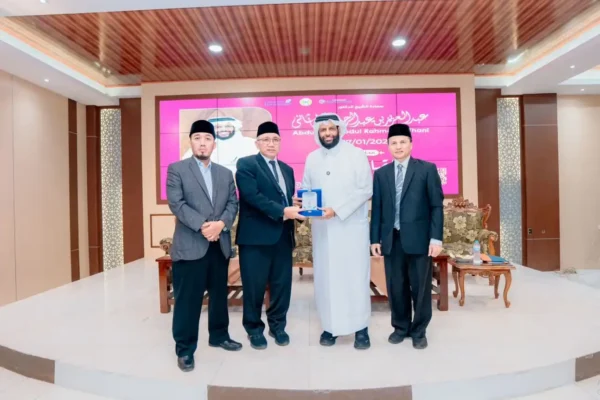 Perkuat Jejaring Global, Universitas Darunnajah Sambut Kunjungan Syaikh Abdul Aziz Al-Thani Perkuat Jejaring Global, Universitas Darunnajah Sambut Kunjungan Syaikh Abdul Aziz Al-Thani