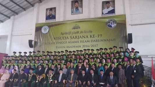Wisuda Sarjana Kampus Darunnajah ke-19 Berjalan Meriah