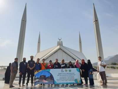 DUA MAHASISWA STAI DARUNNAJAH IKUTI KURSUS BAHASA ARAB DAN INGGRIS DI PAKISTAN