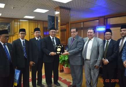 UTUSAN STAI DARUNNAJAH IKUTI KONFERENSI INTERNASIONAL DI SUEZ CANAL UNIVERSITY MESIR