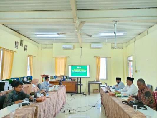 STAI Darunnajah Lakukan Rapat Evaluasi dan Pengembangan Kurikulum untuk tingkatkan Kualitas Pendidikan dan Percepatan Masa Studi Mahasiswa