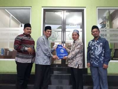 Silaturahmi dan sosialisasi perkuliahan Darunnajah di Pesantren Khusnul Khatimah Kuningan Jawa Barat