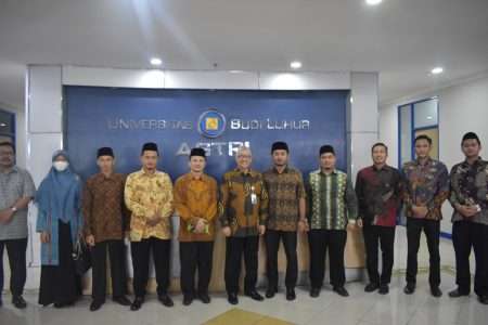 Tim Pendirian Universitas Darunnajah Silaturrahim ke Universitas Budi Luhur