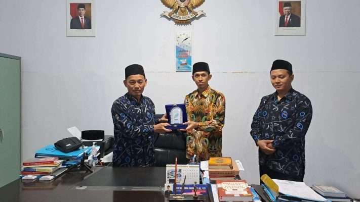 Kunjungan Universitas Darunnajah ke Universitas Islam Al-Ihya Kuningan
