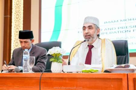imam bashar arafat, imam besar USA, washington DC, universitas jakarta selatan, universitas darunnajah jakarta selatan, perguruan tinggi, diskusi dengan imam bashar arafat, mahasiswa, darunnajah, ulama, daftar PMB, daftar kuliah, kuliah murah, kampus merdeka, pmb jakarta selatan, universitas islam jakarta selatan