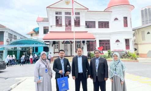 Monitoring PPL Internasional Universitas Darunnajah di SIKL
