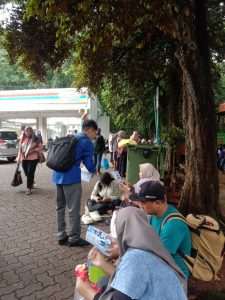 Sosialisasi Pendaftaran Universitas Darunnajah di Tengah Liburan Ragunan