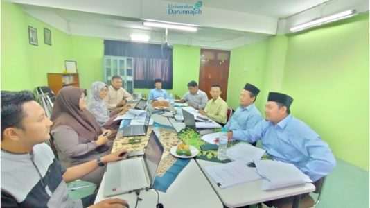 Fakultas Bisnis Rampungkan Draf Awal Visi dan Misi Fakultas, Siap Dibahas di Rapat Rektorat