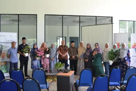 Partisipasi Universitas Darunnajah dalam Program Pahala Kompos Inisiatif Komunitas Lestari di Universiti Malaya, Malaysia