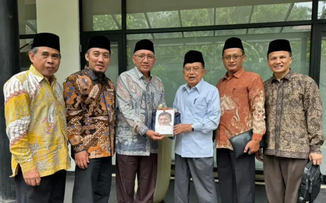 Jajaran Pimpinan Universitas Darunnajah Audiensi dan Silaturahmi dengan Drs. H. Muhammad Jusuf Kalla
