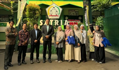 Kenalkan Dunia Perkuliahan, Mahasiswa FAI Universitas Darunnajah Edukasi Siswa SMK Lewat Seminar Inspiratif